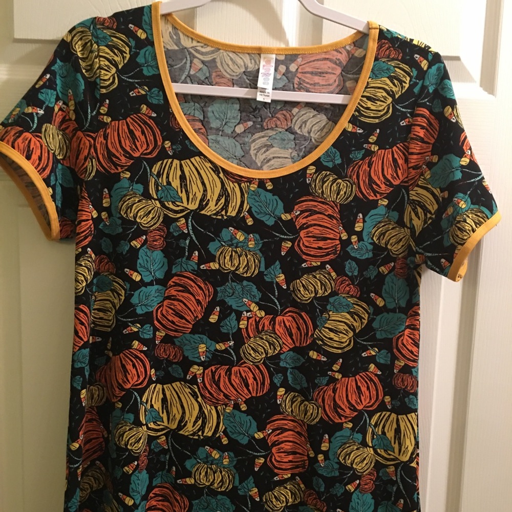 LuLaRoe Halloween Classic T size S